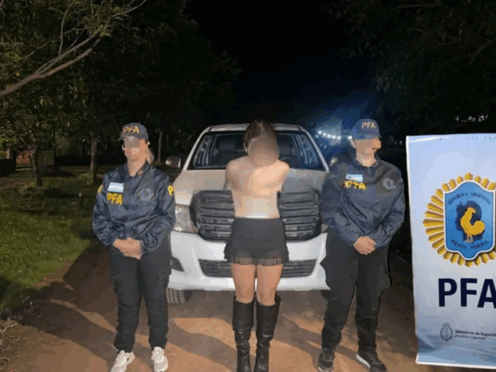 1457936w850h638c.jpg-Photoroom