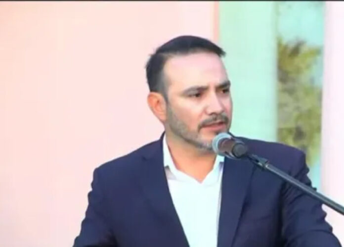 1466464w440h315c.jpg (1)