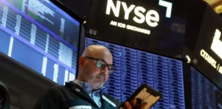 El riesgo país baja a los 500 puntos, mientras las acciones argentinas en Nueva York suben hasta 10%