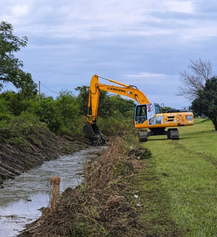rectificacion de canales en zona norte de goya