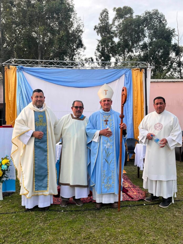 diacono en santa lucia