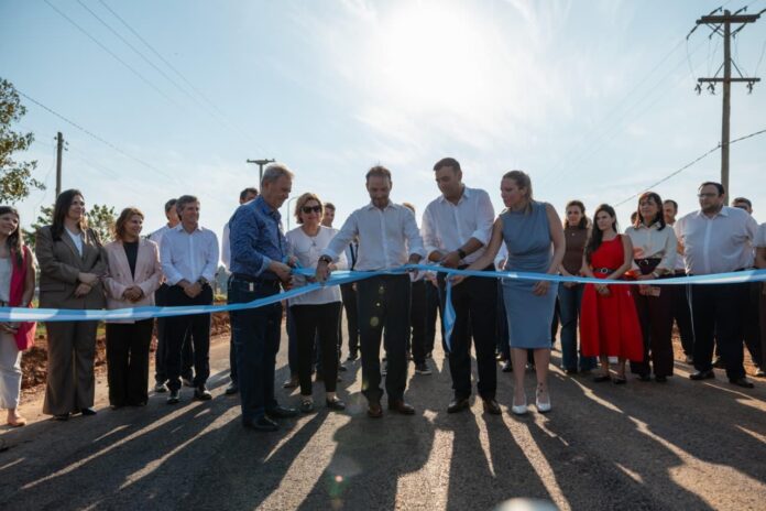 inauguracion pavimento maderera zozzoli