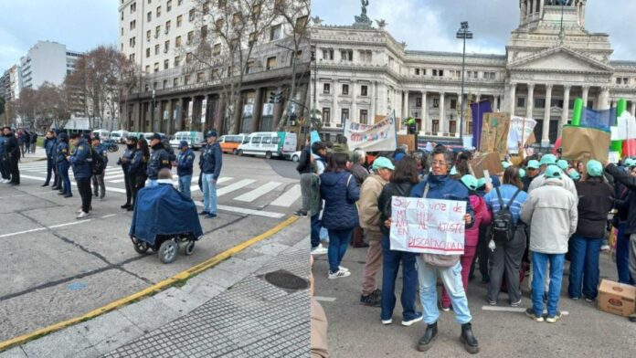 movilizacion-en-el-congreso-por-la-ley-de-discapacidad-2074670 (1)