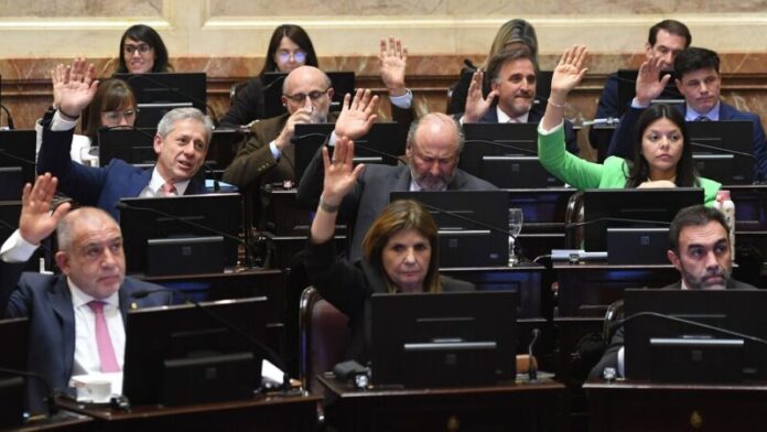 senadores