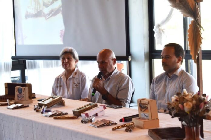 cigarros-puro-presentacion-696x464