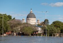 FENÓMENO DE EL NIÑOItatí: El Gobernador continúa recorriendo las zonas afectadas por la crecida del Paraná